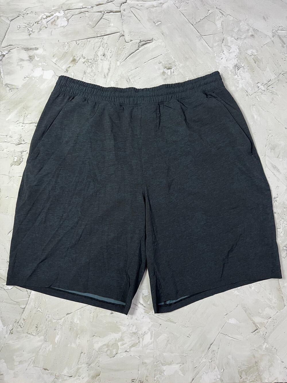 Lululemon Pace Breaker Shorts SIZE L Navy Blue Lined 9" Athletic